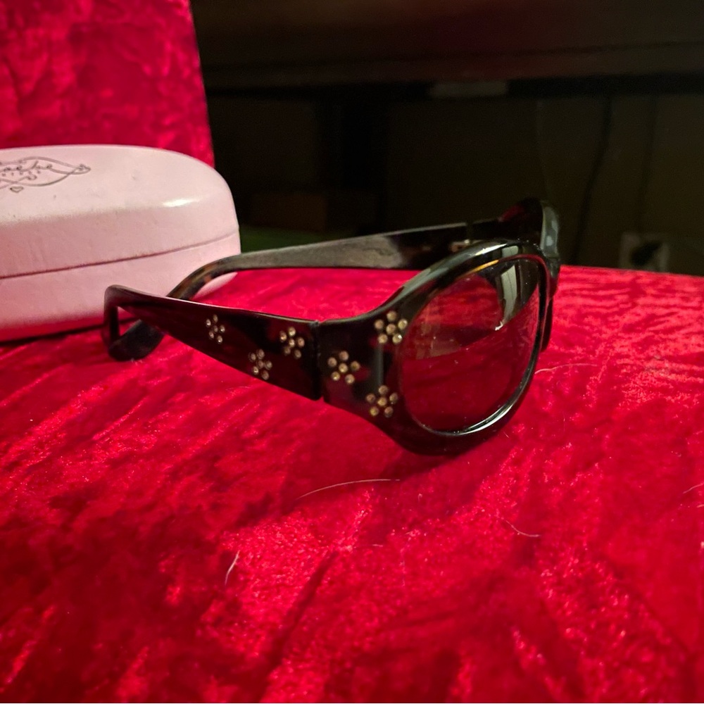 Phoebe Couture Tortoise Shell Sunglasses with rhinestone flowers includes case